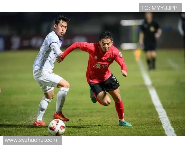 中甲联赛精彩对决梅州队迎战深圳队全力争胜展现足球魅力